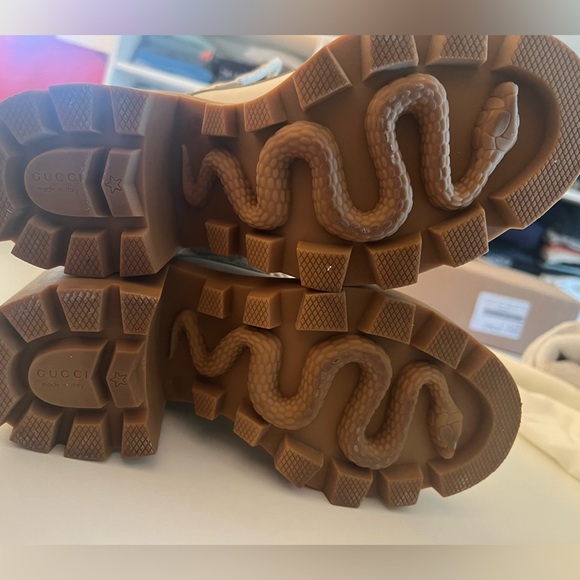 Gucci GG Supreme monogram Napa short logo lace up boots with platform. Size 36.5 - Picture 8 of 9